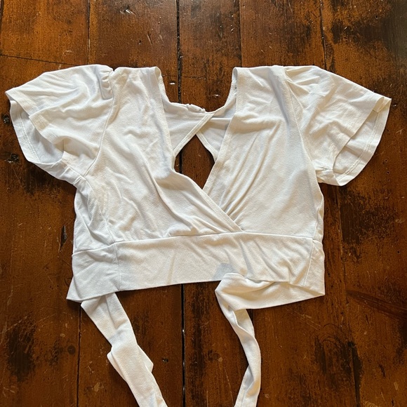 White Wrap Crop Top - Picture 2 of 3